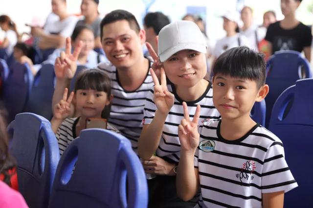 9月9日，近千名师生家长齐聚观音山学习传统文化