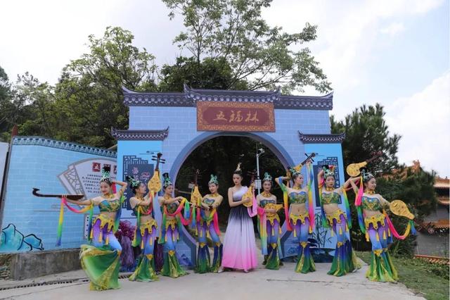 东莞观音山欢乐游园会，嫦娥仙子陪你过中秋