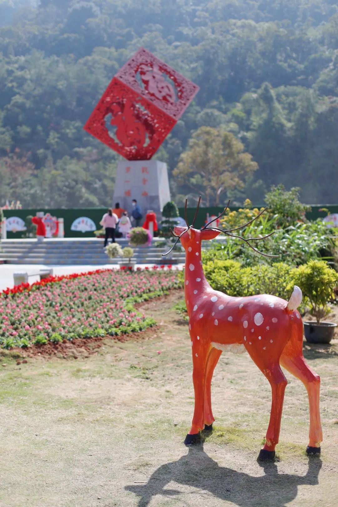 元宵节观音山上的幸福团圆游，溢出屏幕的热闹