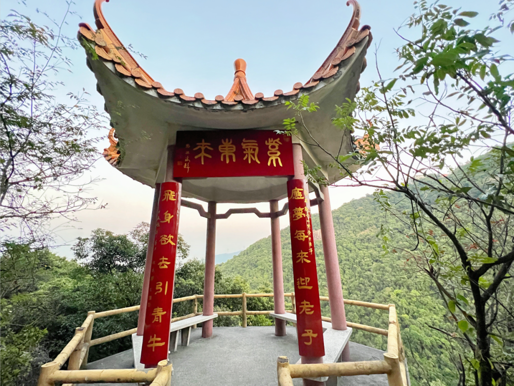 昆明观音山观音寺图片